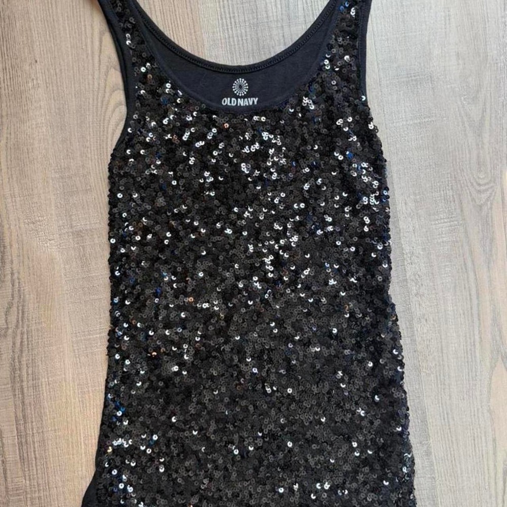 Old Navy black sequin tank top